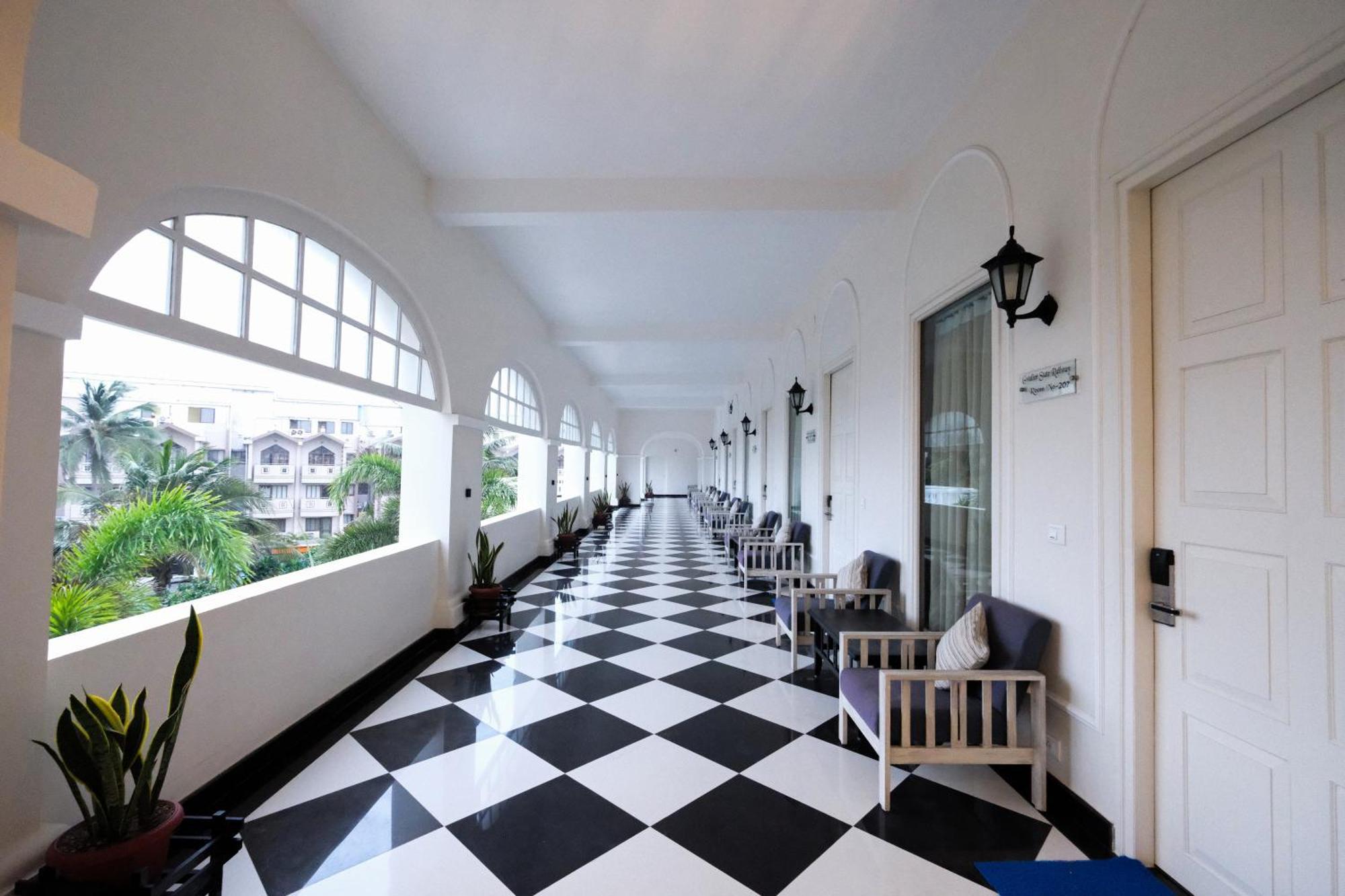 Chanakya Bnr Hotel Пури Екстериор снимка