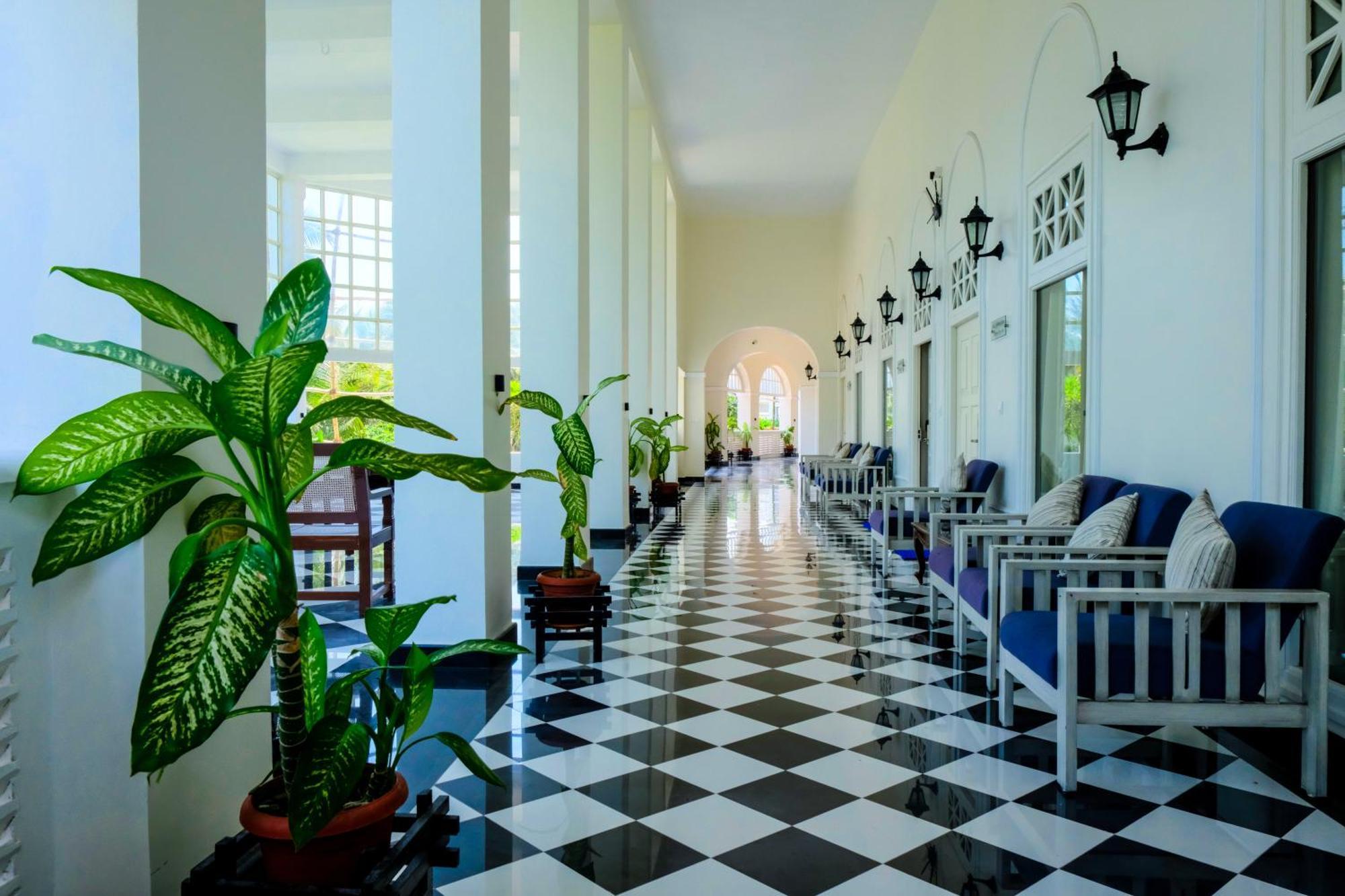 Chanakya Bnr Hotel Пури Екстериор снимка