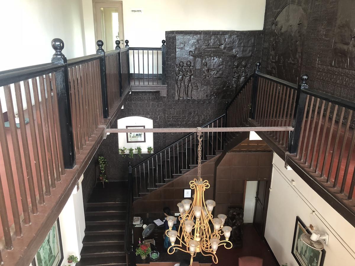 Chanakya Bnr Hotel Пури Екстериор снимка